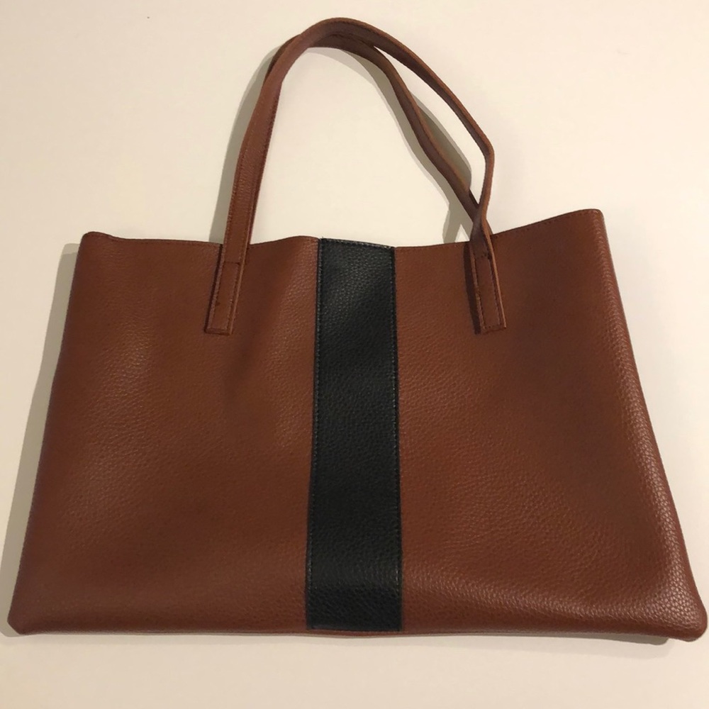 Vince Camuto brown leather tote new condition!!
